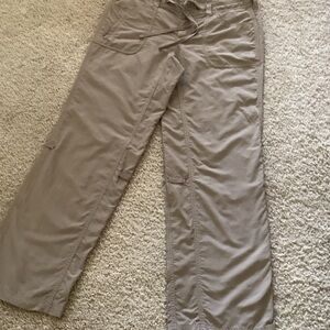 Women’s Tan Cargo Pants size 10